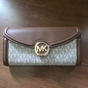 Michael Kors Tan and Cream Wallet